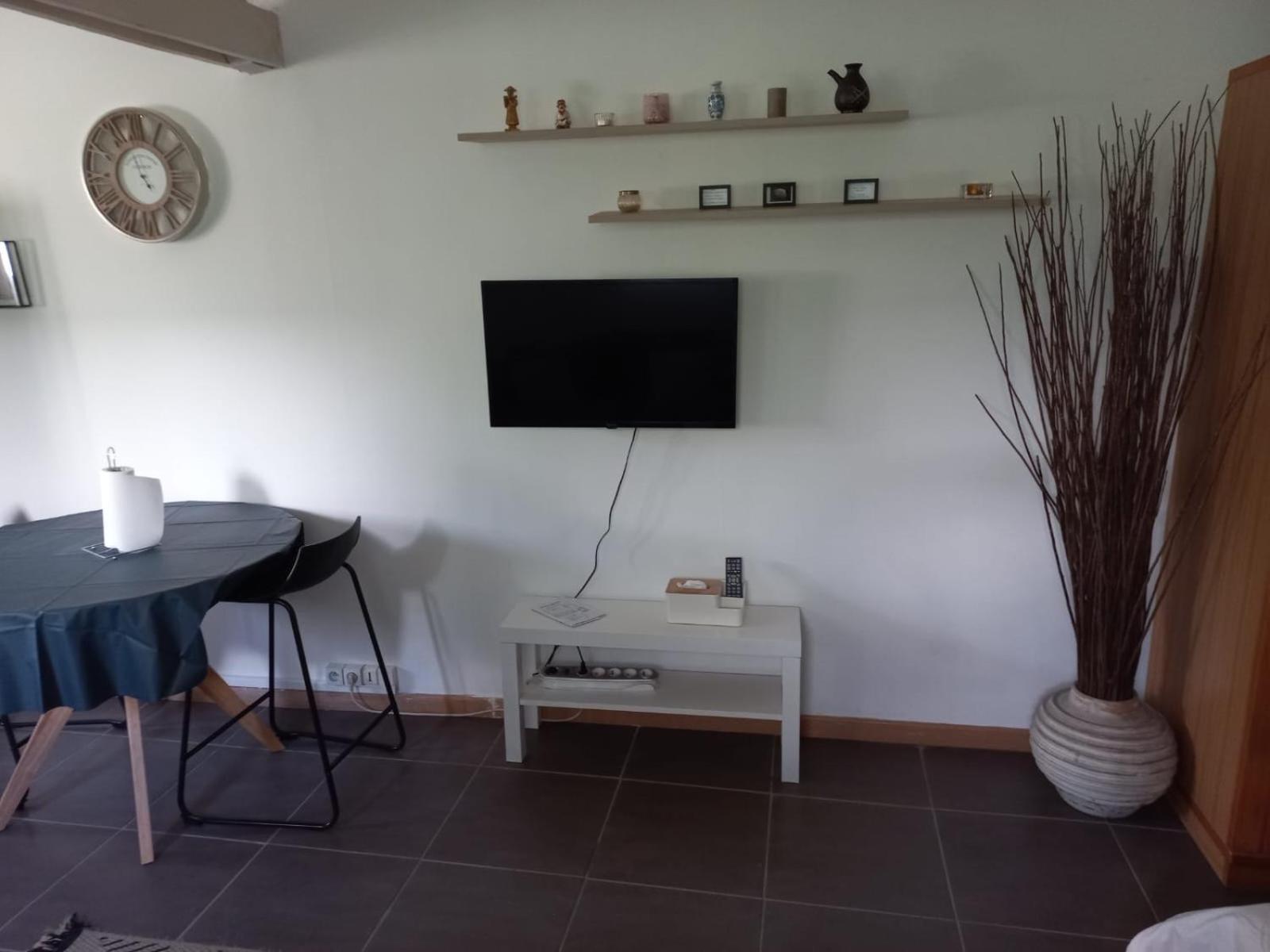 Maisonnette Au Calme Женвилье Экстерьер фото